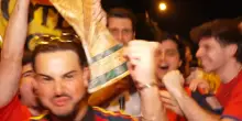 Spagna, la festa a Madrid con 26mila tifosi a Plaza de Col&oacute;n