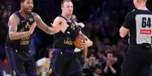 Insulti agli arbitri dopo gara-4 a Houston: multe per Smart e Kennard in casa Lakers