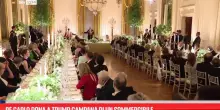 Re Carlo dona a Trump campana di un sommergibile