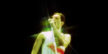 Freddie Mercury, 80 anni fa nasceva il leggendario frontman dei Queen