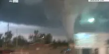 Violento tornado colpisce il nord dell'Oklahoma: 10 feriti