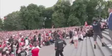 La Norvegia torna ad Oslo: la Viking Row con 90mila tifosi