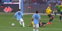 Cherki, la finta prima del gol all&rsquo;Aek &egrave; di rara bellezza