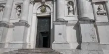 La forma del tempo, 23 sculture di Barry X Ball in mostra a Venezia