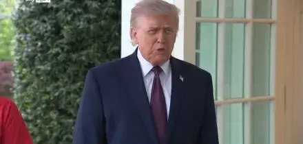 Trump: 'Non mi scuso con il Papa, lui sbaglia'