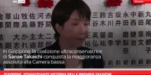 Giappone, schiacciante vittoria della premier Takaichi