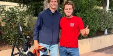 Jannik Sinner ha preso la patente per la moto al quinto tentativo