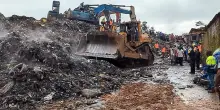 Guinea, crolla una discarica e travolge alcune case: almeno 30 morti