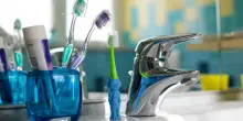 Salute orale, 10 consigli per mantenere denti e gengive sani nel tempo
