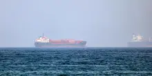 Iran: 'Non stiamo negoziando con Usa su Hormuz, solo con l'Oman'. LIVE