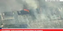 California, case in fiamme: evacuazioni e blackout