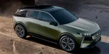 DS N&deg;7, il nuovo Suv elettrico e ibrido del gruppo Stellantis