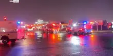 Aereo contro camion, scalo LaGuardia chiuso, 2 morti