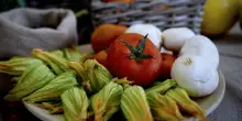 Perch&eacute; nei supermercati italiani c'&egrave; carenza di insalate e pomodori