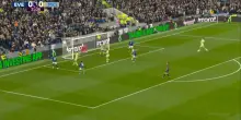 Donnarumma, due interventi clamorosi in Everton-Man. City
