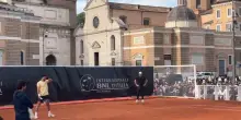 Djokovic e Tsitsipas si allenano a Piazza del Popolo