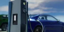 Auto elettriche, l&rsquo;Italia pu&ograve; risparmiare 41,5 milioni di barili