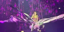 Katy Perry concerto a Bologna, problemi tecnici non fermano il sogno