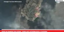 Nubi di cenere sull'Etna, stop agli atterraggi a Catania