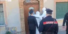 Fano, accoltella genitori e fratello: arrestato