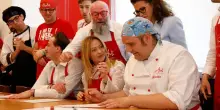 La visita di Meloni ai ragazzi di PizzAut a Monza. LE FOTO