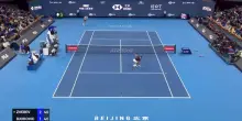 Zverev supera Djokovic: passante di diritto imprendibile