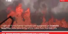 Usa, incendi boschivi danneggiano case a Kansas City