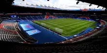 Psg-Lione rinviata per le manifestazioni: si giocher&agrave; durante il Pallone d'Oro