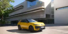 Auto, i modelli in uscita a gennaio 2026: da VW T-Roc a Opel Astra