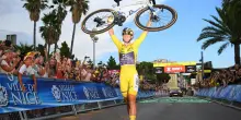 Tour de France femminile, vince Vollering: una grande Longo Borghini &egrave; sul podio finale