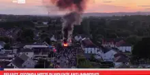 Belfast, seconda notte di violenze anti-immigrati