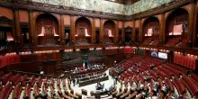 Via libera della Camera alla legge sulle lobby, va al Senato