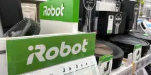 iRobot dichiara bancarotta, gli aspirapolveri Roomba ai cinesi