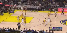 Preseason NBA, tripla impossibile alla Curry di Steph Curry