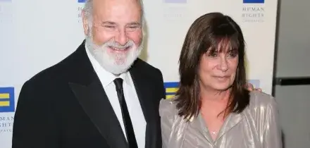 Los Angeles, il regista Rob Reiner e la moglie uccisi nella loro villa