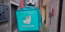 Rider Deliveroo, protesta a Verbania contro nuove regole piattaforma