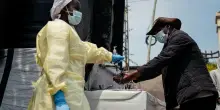 Ebola, 131 morti in Congo: ministero attiva sorveglianza al personale