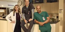 Scrubs 2026, chi resta e chi va via dal cast del revival della serie