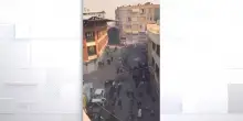 Non si ferma la protesta in Iran, polizia usa lacrimogeni