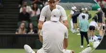 VIDEO. Sinner ritrova Dimitrov a Wimbledon: il saluto dopo le lacrime 2025