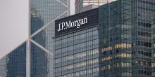 JP Morgan, Lorna Hajdini accusata da dipendente per molestie sessuali