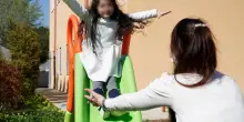 Save Children, in Italia lavora solo 58,2% madri con figli piccoli