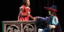 Romeo e Giulietta, la magia delle marionette Colla in scena a Milano