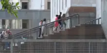 Aggressione studente a Milano, due condanne a 20 anni e a 10 mesi e 20 giorni
