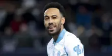 Aubameyang si annoia in ritiro... e svuota un estintore su un dirigente