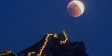 Eclissi lunare, cos&rsquo;&egrave; e come avviene