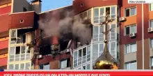 Kiev, drone russo su un palazzo: un morto e due feriti