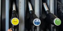 Carburanti, Q8 conferma price cap fino a fine anno. Chi aderisce