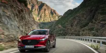 Mazda CX-30 2027, il test drive di quasi 600 km tra le montagne