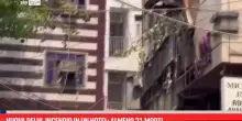 Nuova Delhi, incendio in un hotel: almeno 21 morti